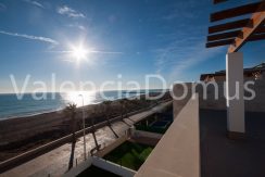 Vistas a la playa desde la terraza superior